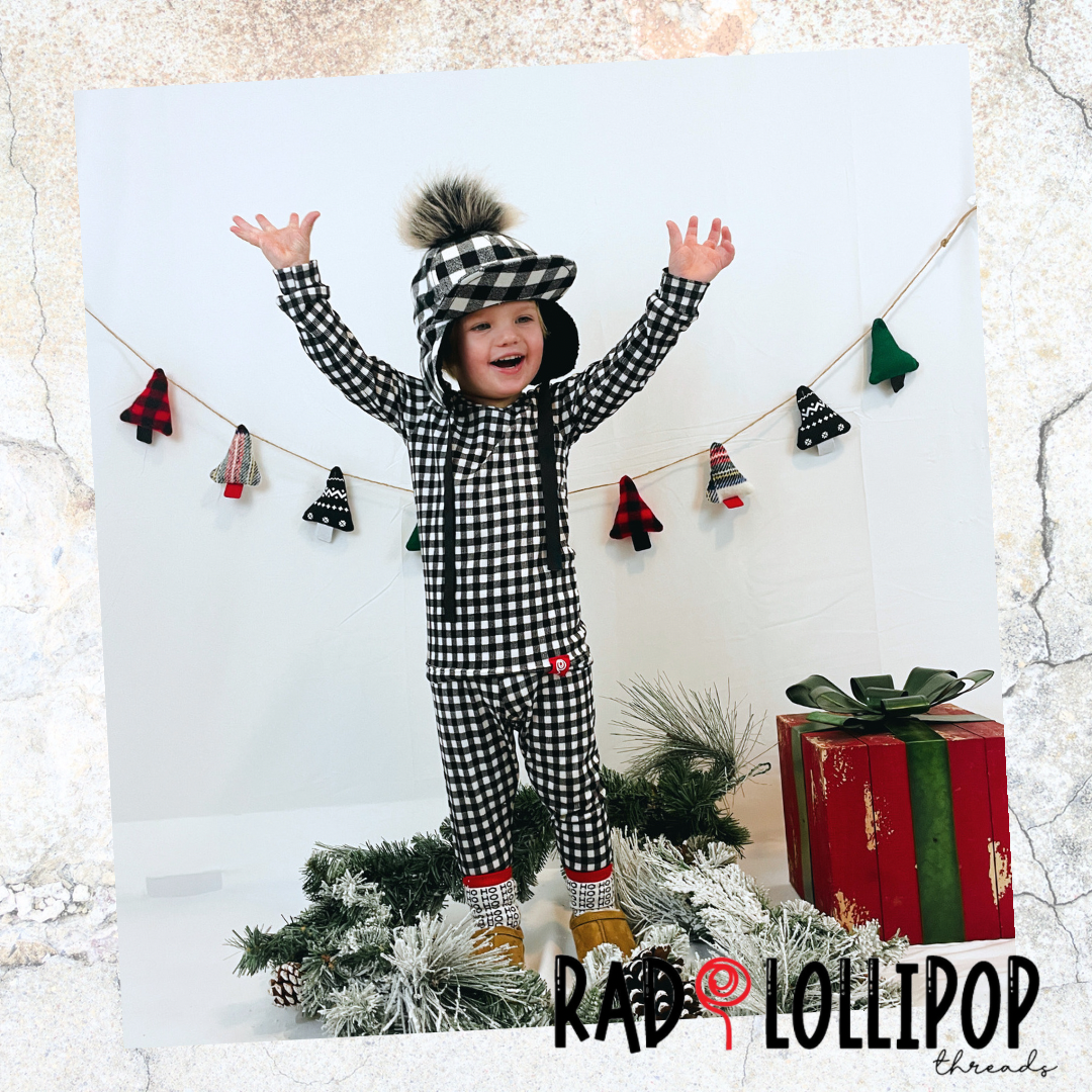 White Ribbed Plaid Cozy Set